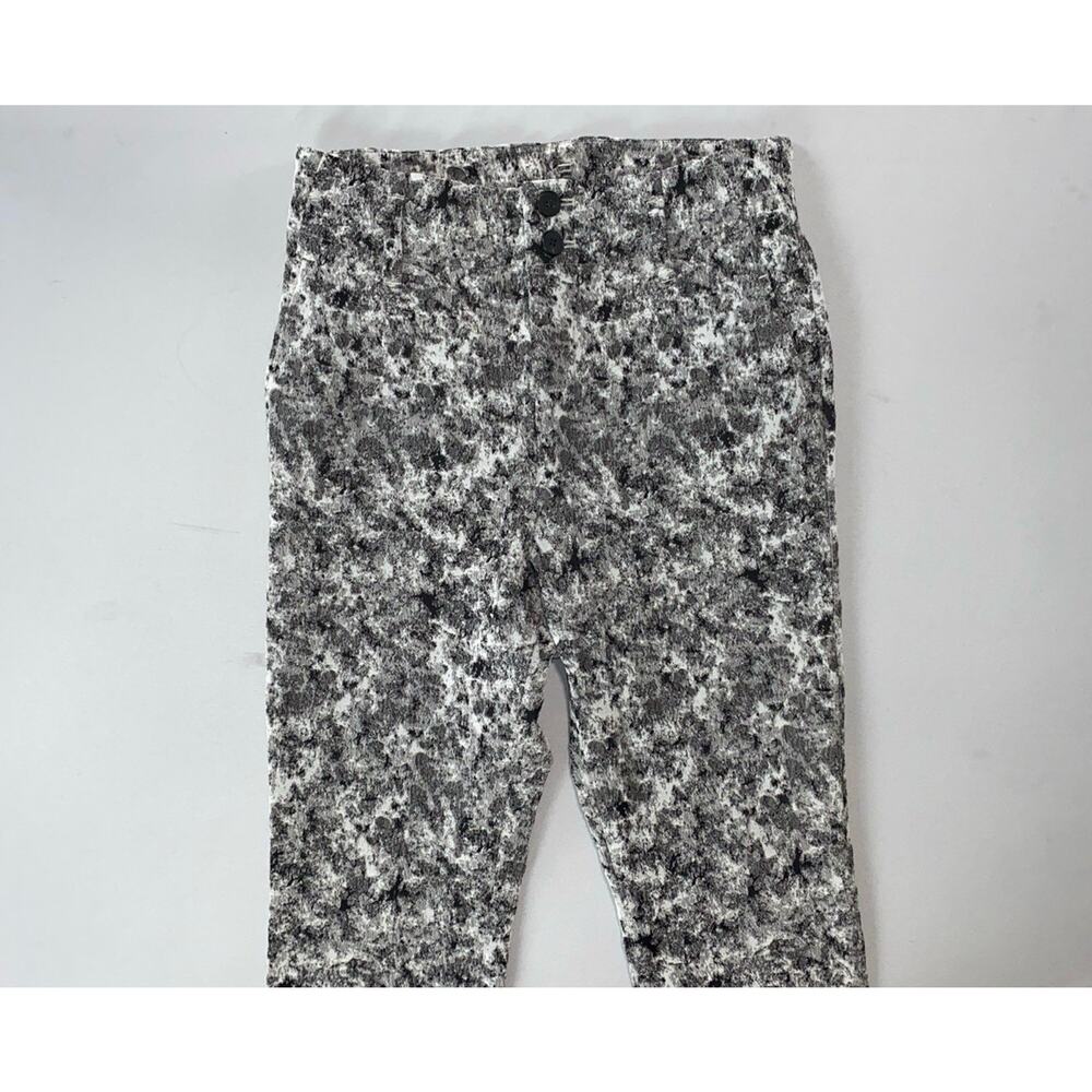 Issey Mayake Women's Flex Waist Tapered Leg Trouser Pants. Marbled Jacquard, 3.